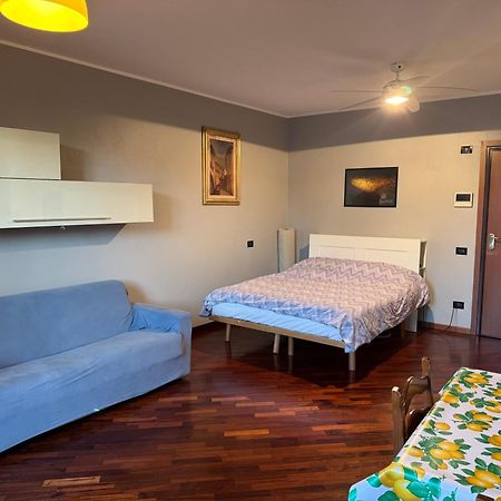 Ferienwohnung Ampio Monolocale Brescia Exterior foto